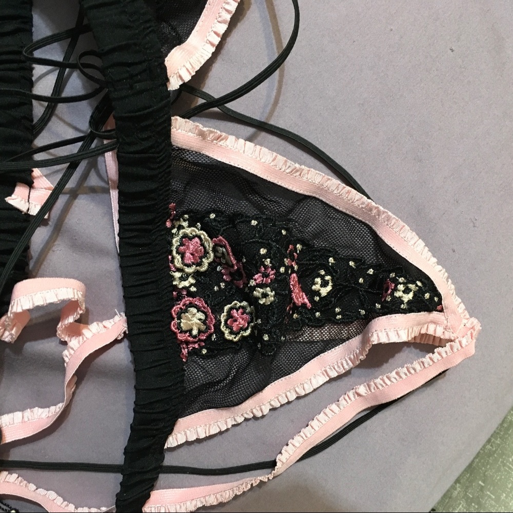 FL&L black & pink embroidered Azalea bralette NWT - Picture 5 of 16